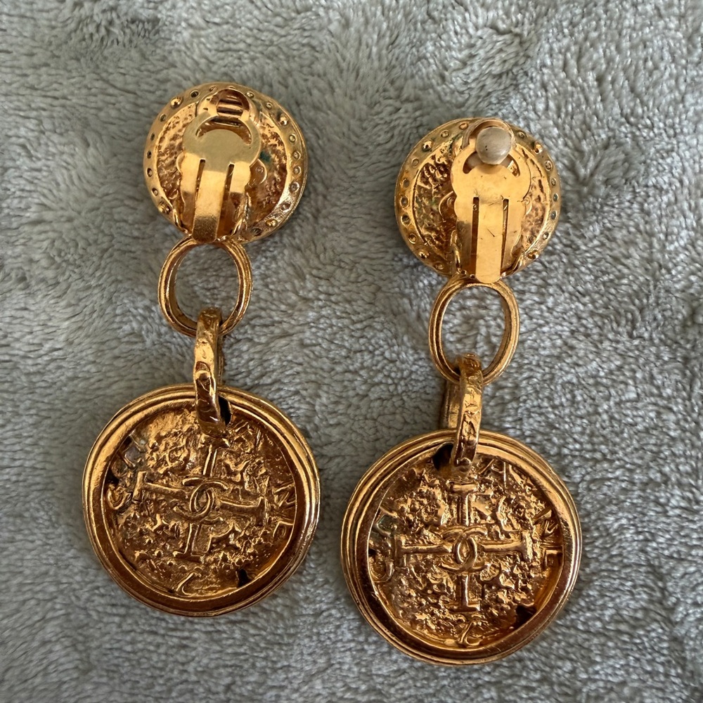 CHANEL Vintage Earrings Gold and Dark Blue Coin Earrings - Picture 2 of 6